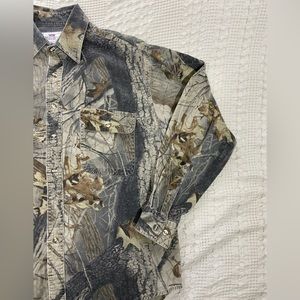 Vintage Wrangler Camo Button Up